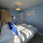 Sea Esta, The Bay, 2 Bedrooms, Patio Garden, Parking Nearby, 2 Dogs Welcome