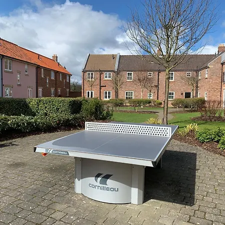 Holiday home Sea Esta, The Bay, 2 Bedrooms, Patio Garden, Parking Nearby, 2 Dogs Welcome *