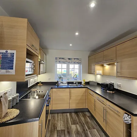 Σπίτι διακοπών Sea Esta, The Bay, 2 Bedrooms, Patio Garden, Parking Nearby, 2 Dogs Welcome