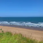 Ferienhaus Sea Esta, The Bay, 2 Bedrooms, Patio Garden, Parking Nearby, 2 Dogs Welcome Filey